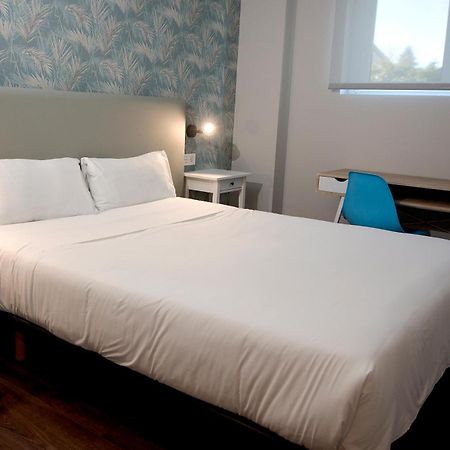 Pension Boutique Admera Сантьяго-де-Компостела Экстерьер фото