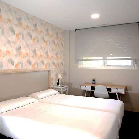 Pension Boutique Admera Сантьяго-де-Компостела Экстерьер фото