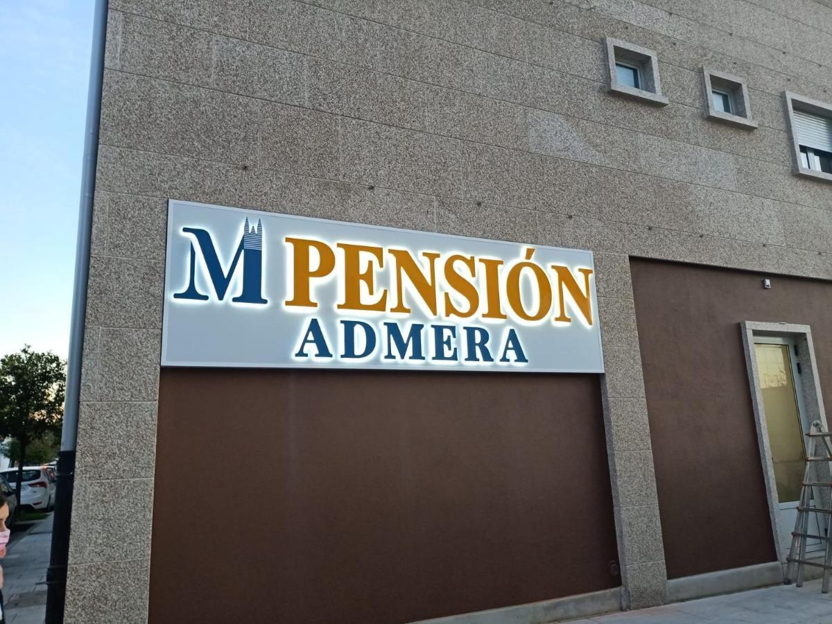 Pension Boutique Admera Сантьяго-де-Компостела Экстерьер фото