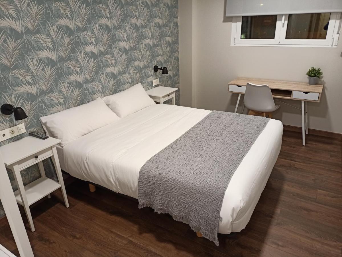 Pension Boutique Admera Сантьяго-де-Компостела Экстерьер фото
