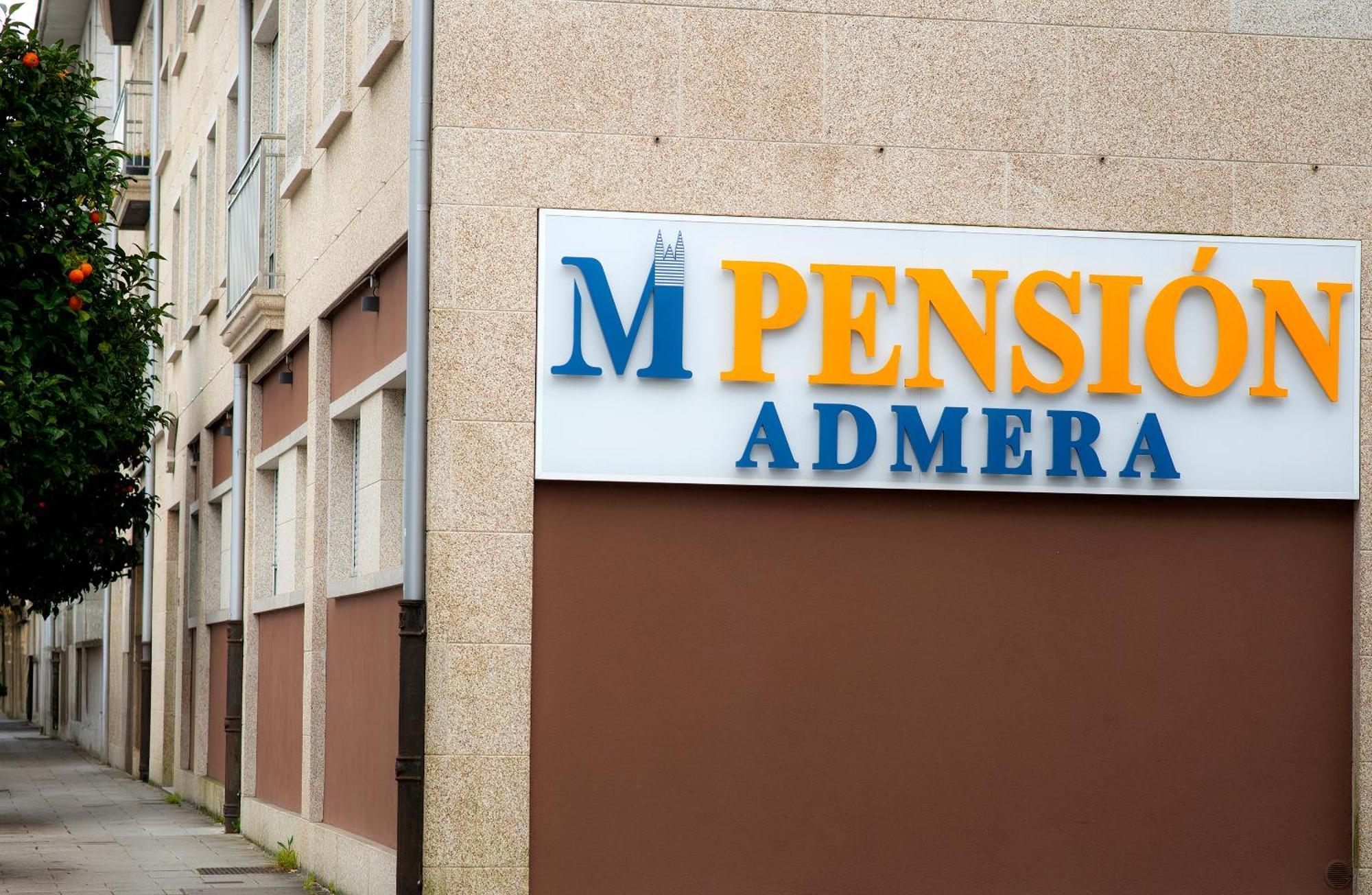 Pension Boutique Admera Сантьяго-де-Компостела Экстерьер фото