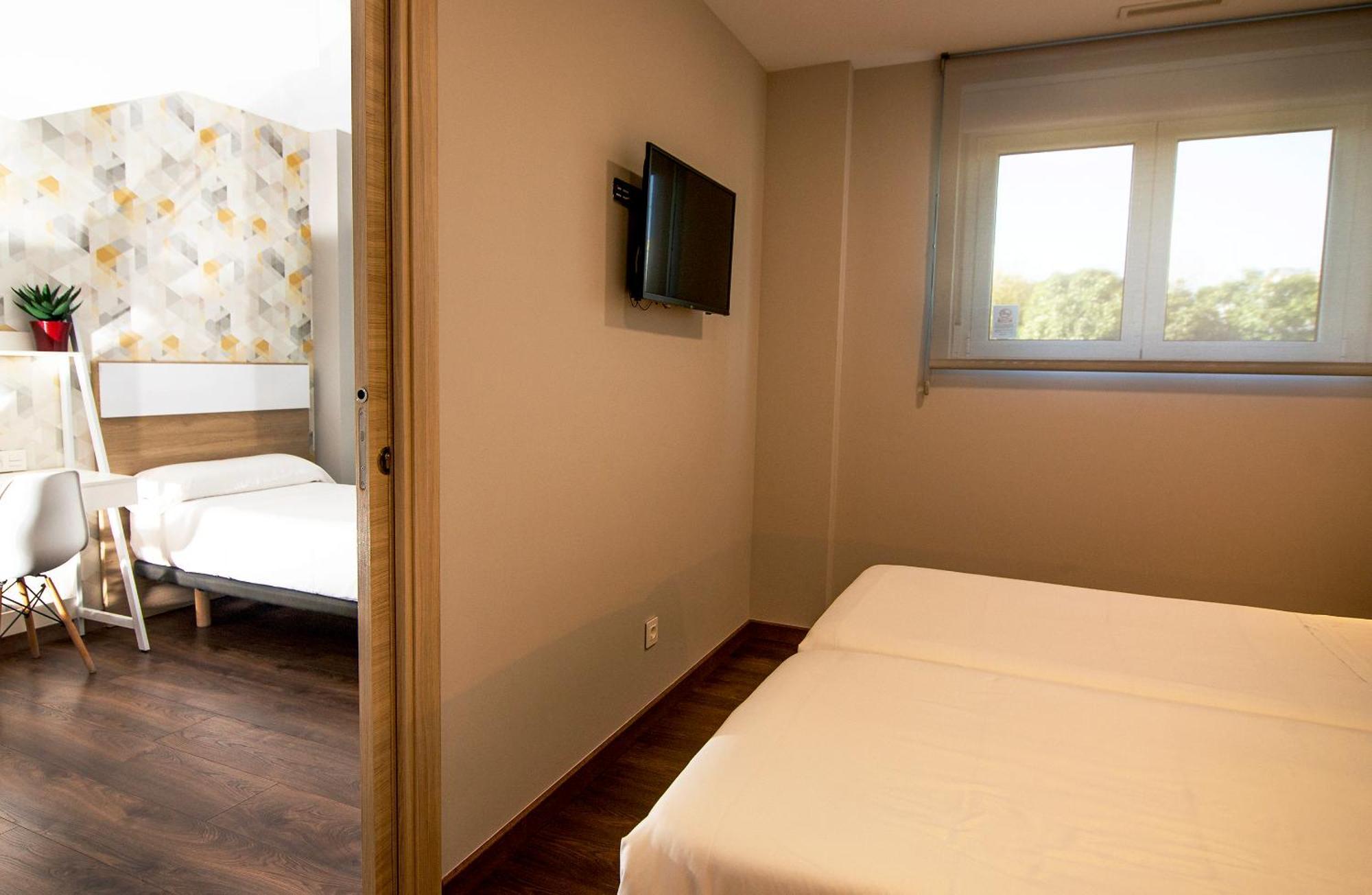 Pension Boutique Admera Сантьяго-де-Компостела Экстерьер фото